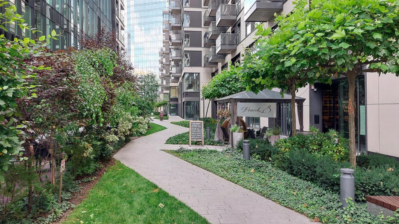 Lumina Luxury Apartments In Mennica Residence Варшава Экстерьер фото