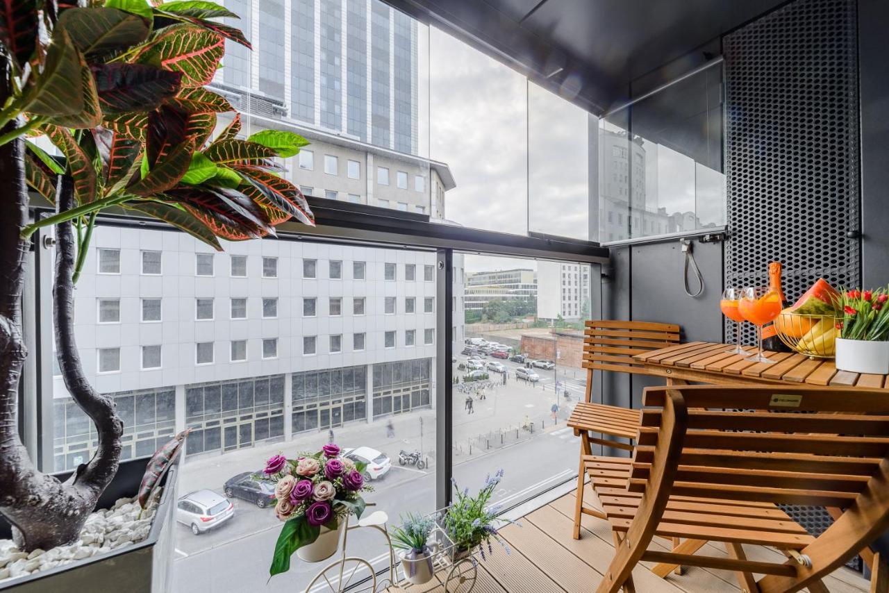 Lumina Luxury Apartments In Mennica Residence Варшава Экстерьер фото